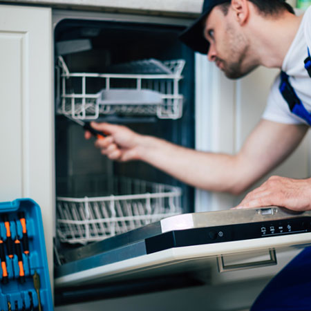 Compton-Appliance-Repair-Men-image_23